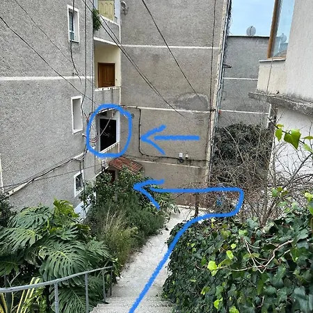 Comfort 2 * Sarandë